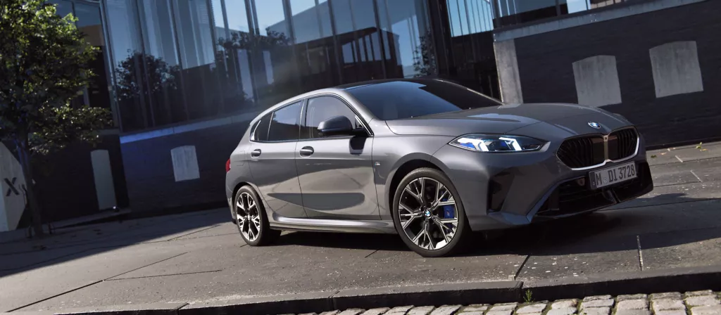 BMW 1시리즈(F70) 전면부 측면 사진