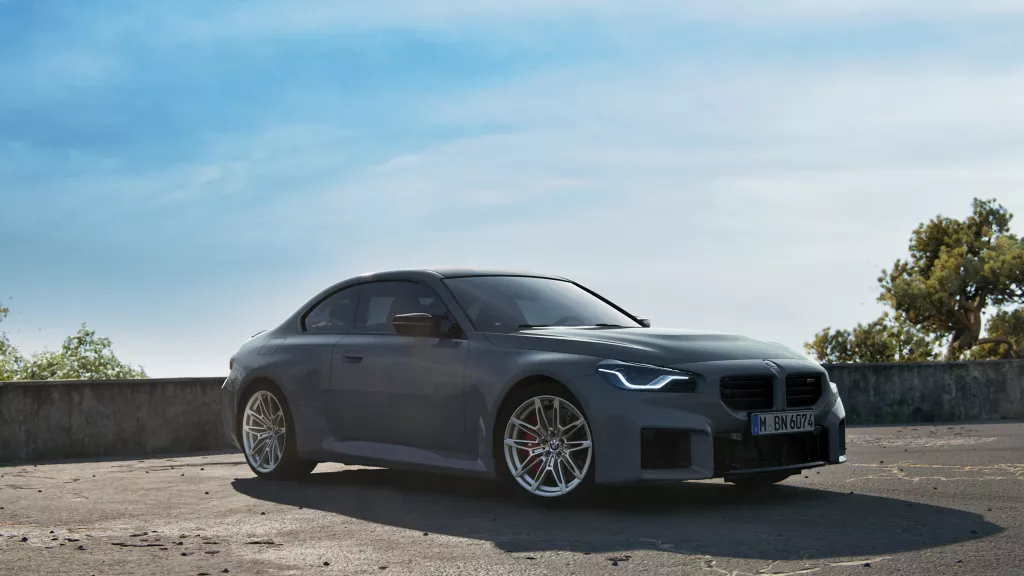 BMW M2 쿠페 엔진룸 또는 계기판 클러스터 특샷