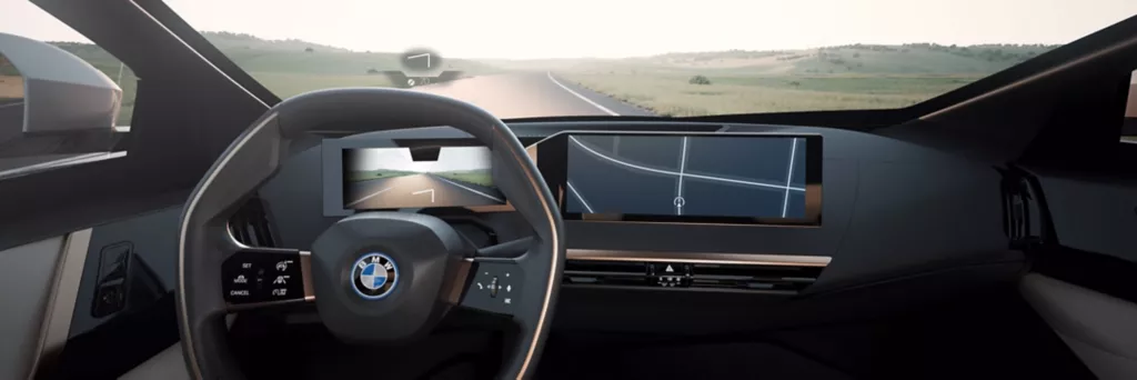 BMW X6 M 실내 계기판과 iDrive 디스플레이 조작 화면 직접 촬영 사진