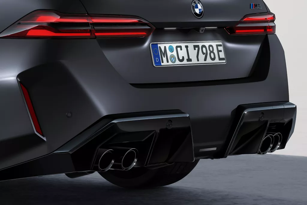 BMW M5 (G90) 외관·실내 이미지