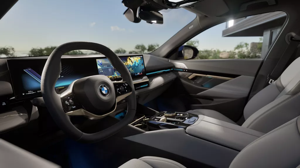 BMW 5시리즈(G60) 라인업 전체를 한눈에 볼 수 있는 공식 카탈로그 이미지