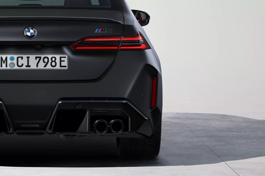 BMW M5 (G90) 외관·실내 이미지